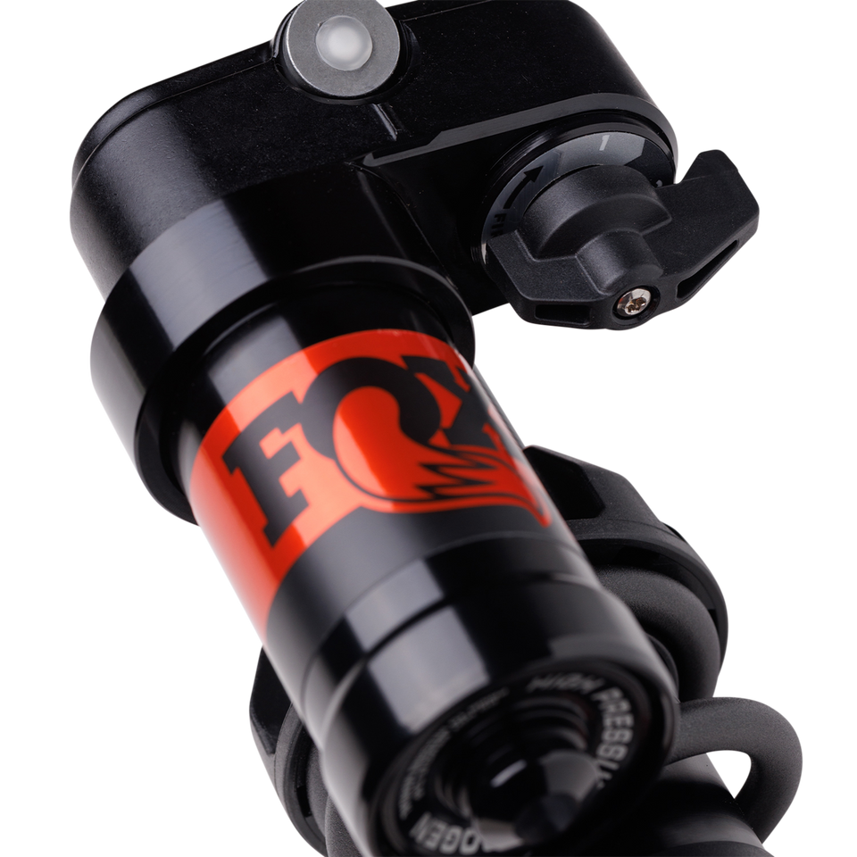 https://serenity-foxfactory.asset.akeneo.cloud/fox_asset_family/media/853_02_059_P_05_SHOCK_A.png