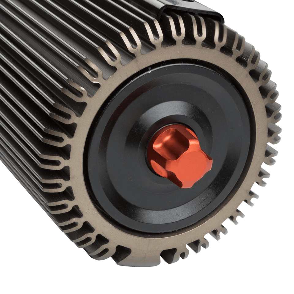 https://serenity-foxfactory.asset.akeneo.cloud/fox_asset_family/media/883_06_153_fox_truck_factory_race_live_valve_shocks_cu_d_1600x1600.png
